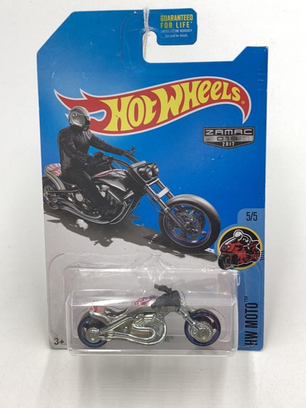 2017 Hot Wheels Blast Lane Zamac #16 144H Fashion