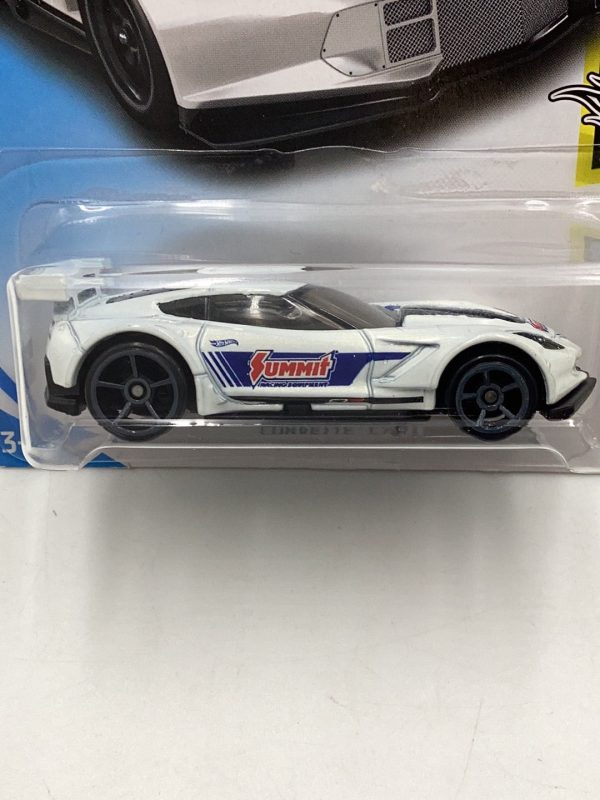 2018 Hot Wheels #27 Corvette C7.R White 2B Supply