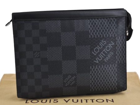 Auth Louis Vuitton Damier Graphite 3D Pochette Voyage MM N60444 Clutch Bag 2115J For Sale