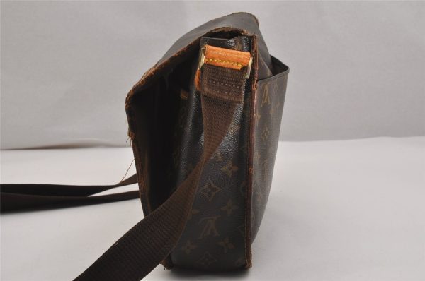 Authentic Louis Vuitton Monogram Messenger Bosphore GM M40105 Shoulder Bag 2417J For Sale